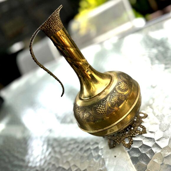 Vintage Jerusalem Solid Brass Ornate Pitcher Size 10"H x 5"W - Picture 6 of 8